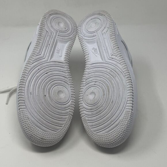 Nike Air Force 1 '07 Low Womens 9 Triple White Leather Athletic Shoes Sneakers - Picture 15 of 16